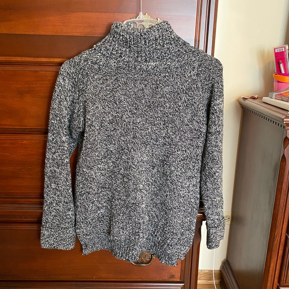 Grey Mark Turtleneck